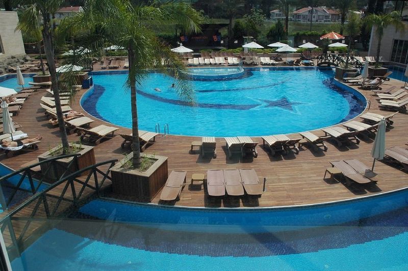 Meder Resort Hotel - Image 3