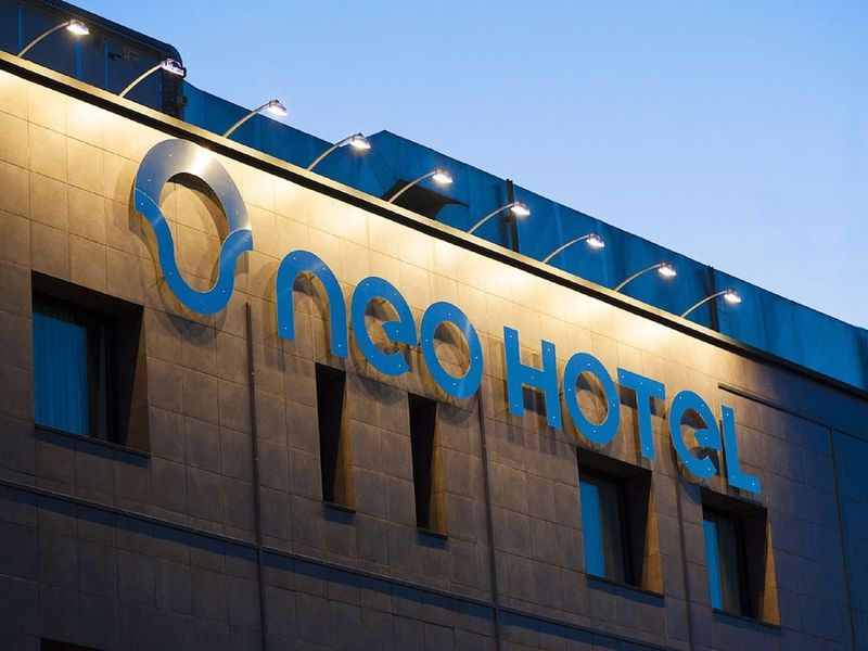 Neo Hotel - Image 10