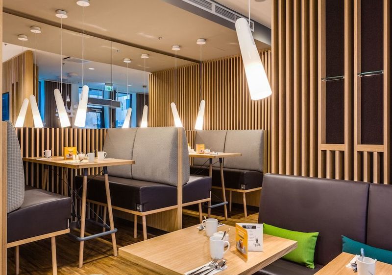 Holiday Inn Warsaw City Centre - Image 6