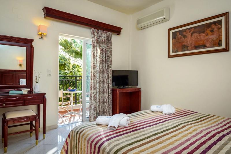 Lito Beach Hotel - Image 7