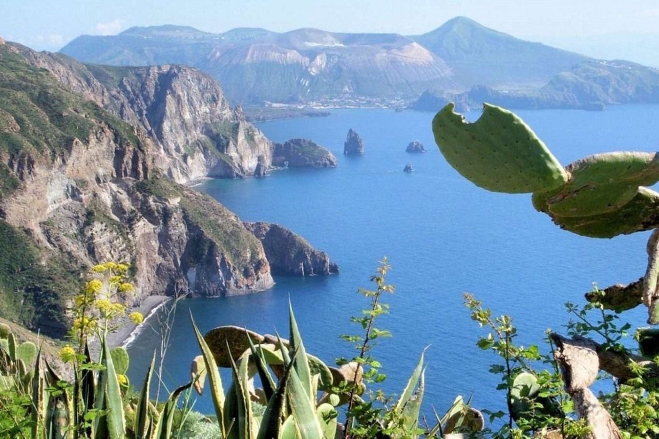 De Æoliske øer er en naturoplevelse og står på UNESCO's verdensarvsliste