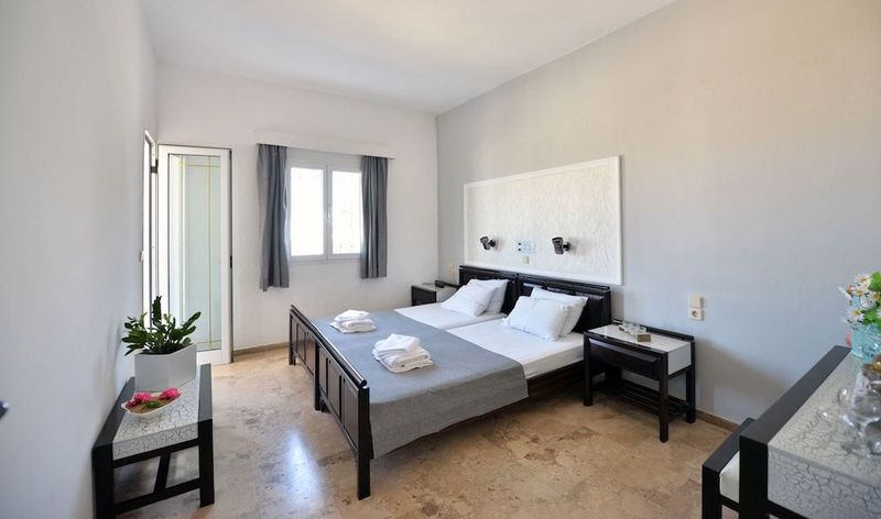 Hotel Anna Apartments - Image 2
