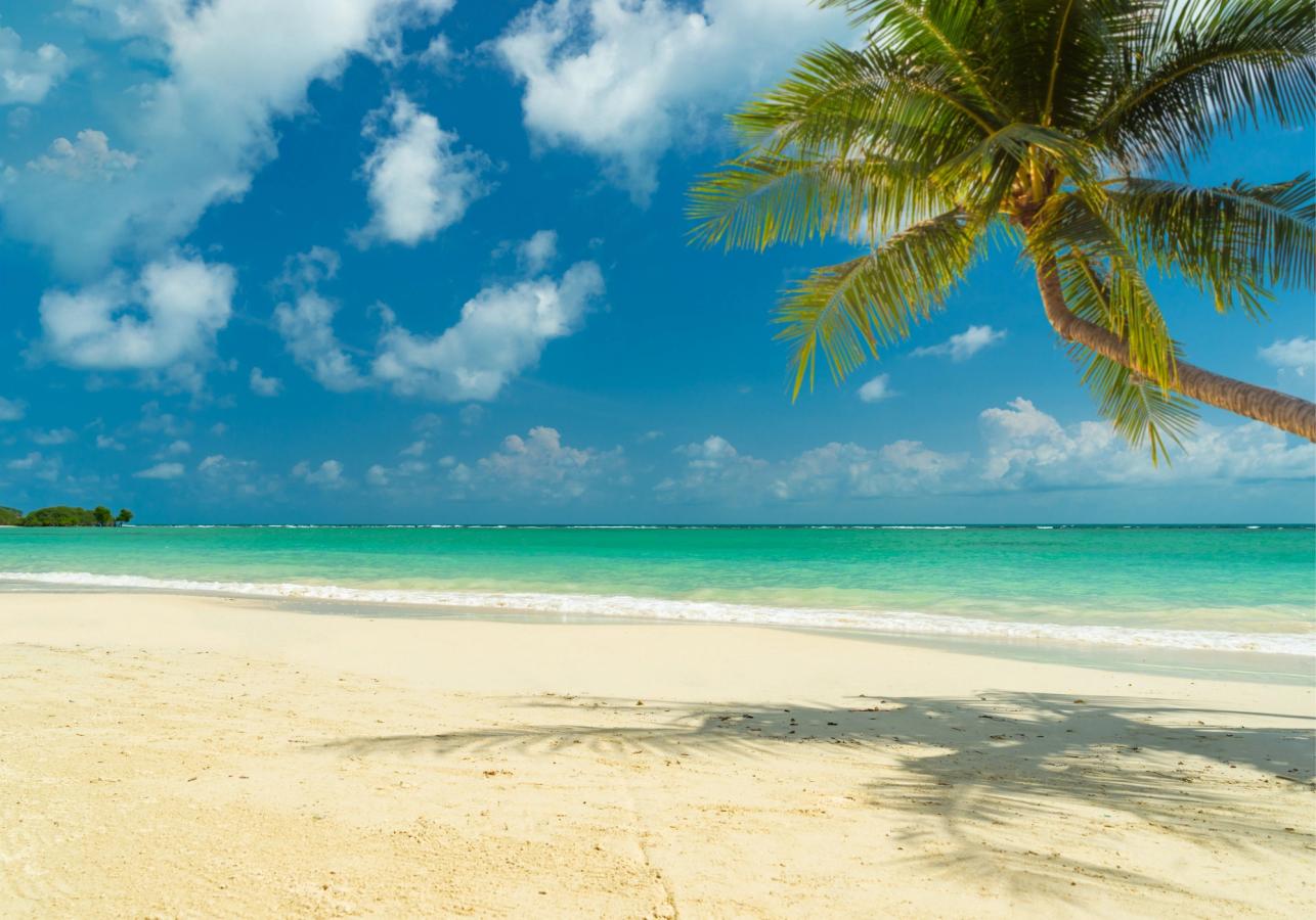 Fantastiske hvide strande og turkisblåt hav ved Chaweng Beach på Koh Samui, Thailand