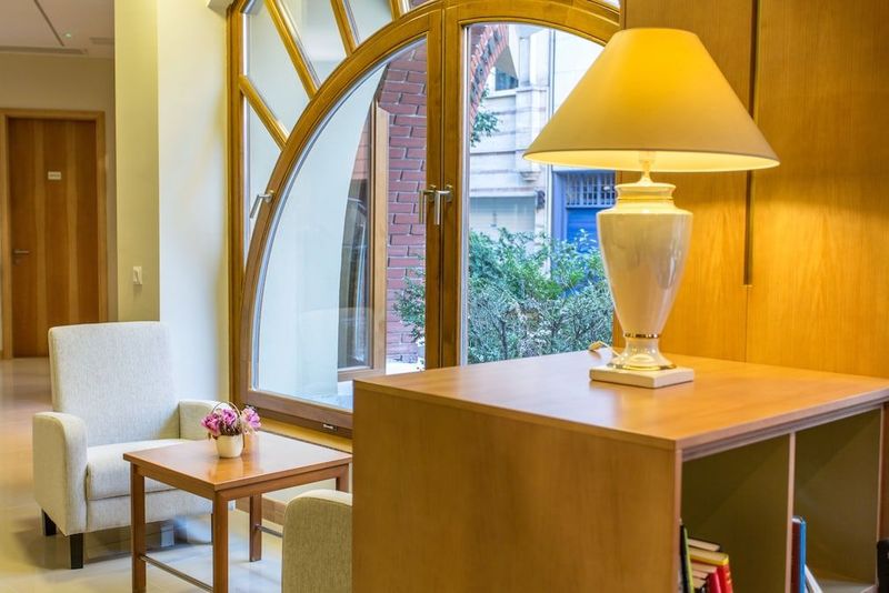 Corvin Hotel Budapest - Corvin Wing - Image 8