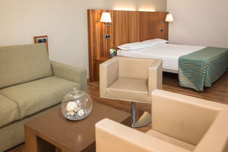 RVHotels Nautic Park - Image 8