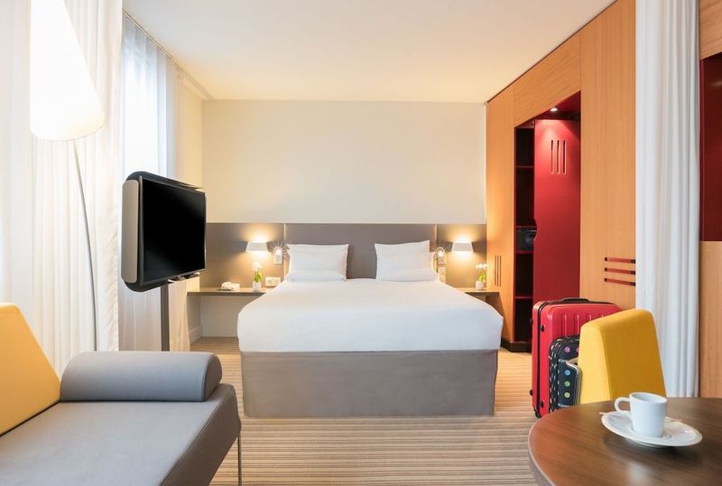 Novotel Suites Cannes Centre - Image 3