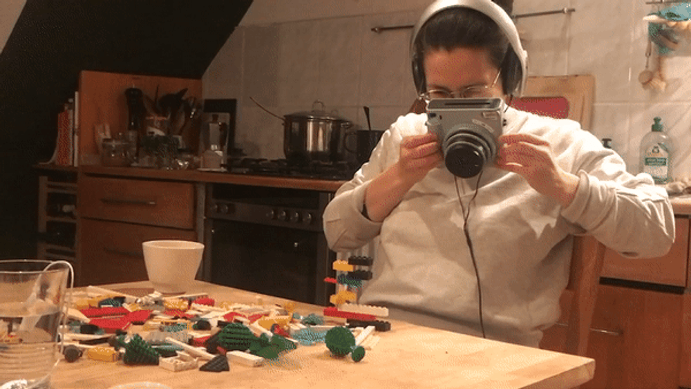 Missing alternative text