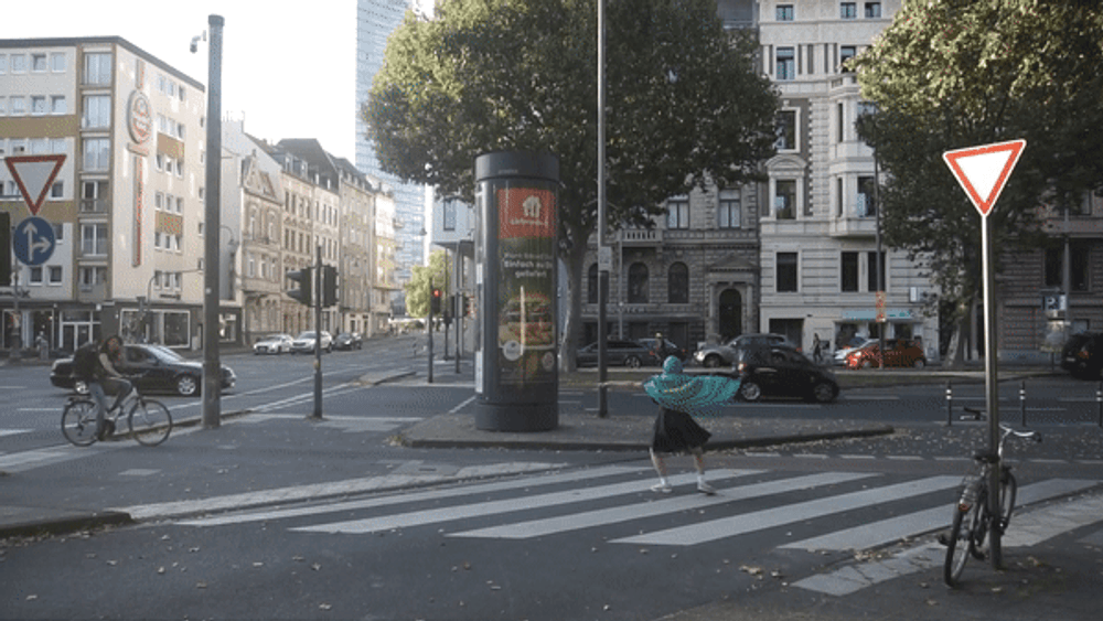 Missing alternative text