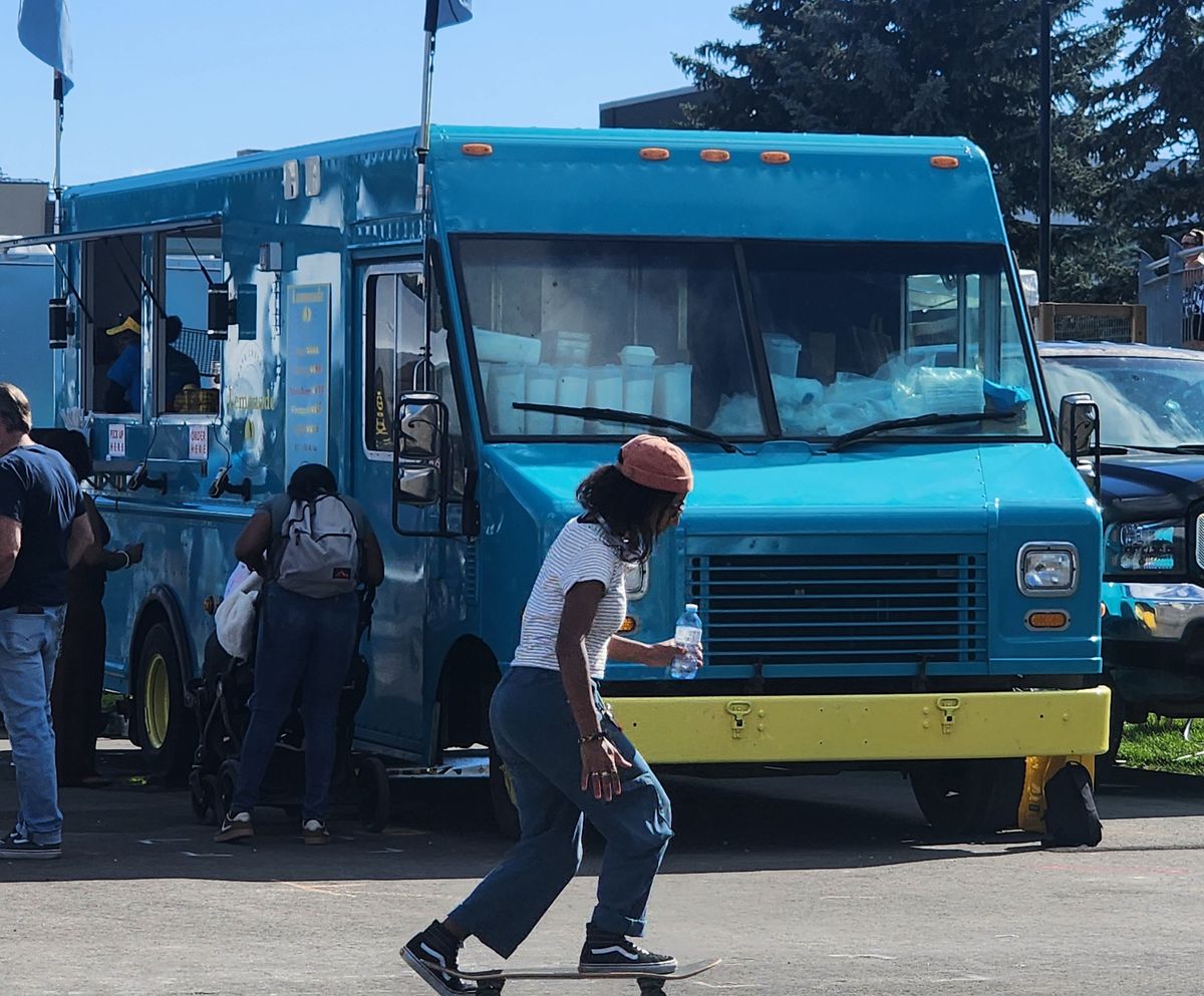How Food Truck Owners Can Make More Sales Using No-Q