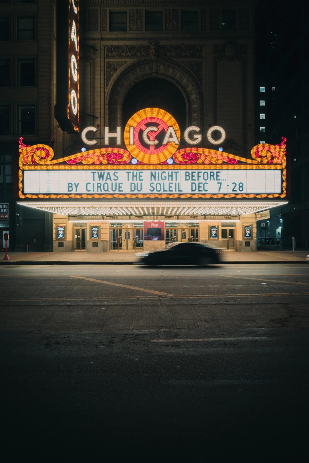 chicago theater night