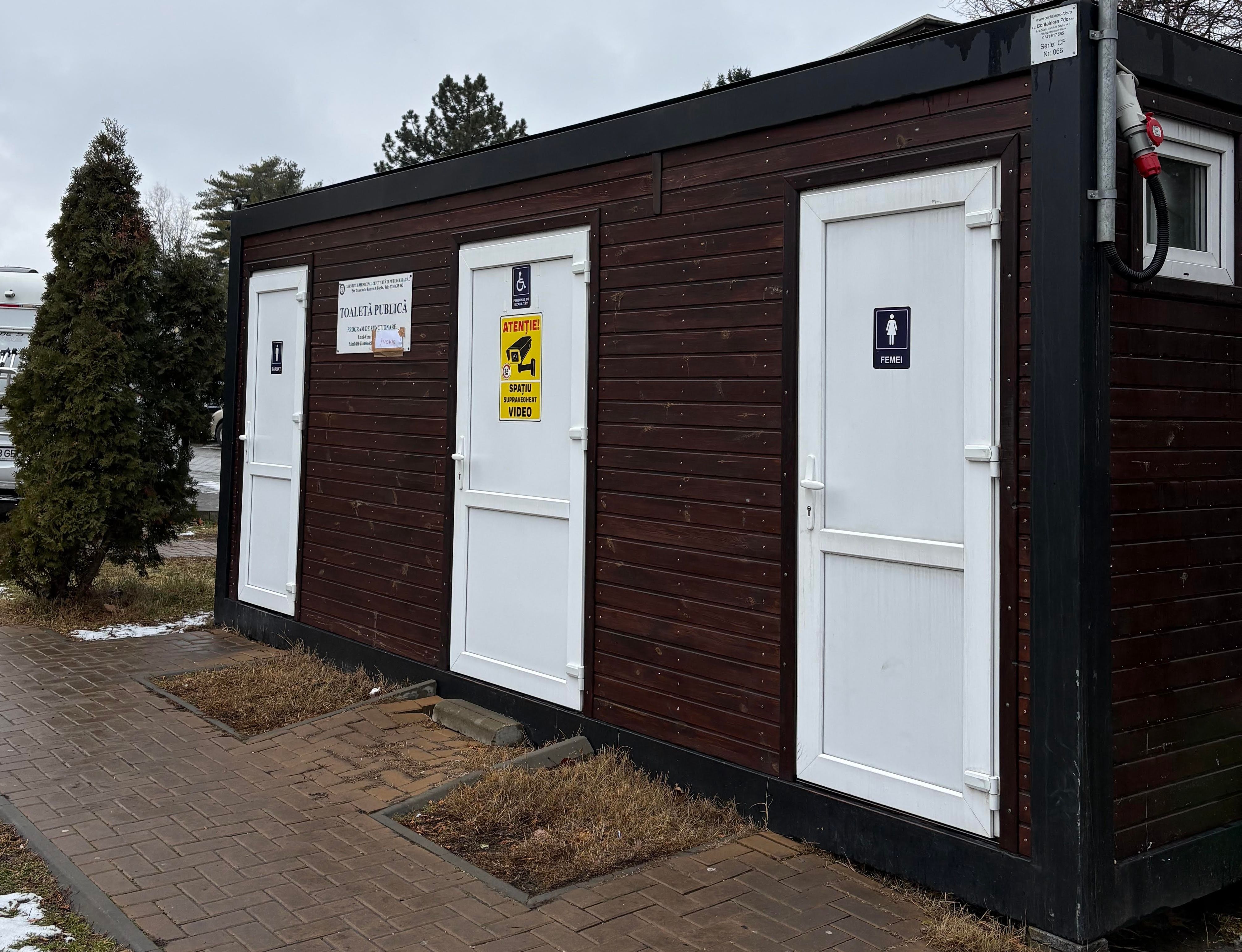 Toaleta Publica - Parcul Catedralei