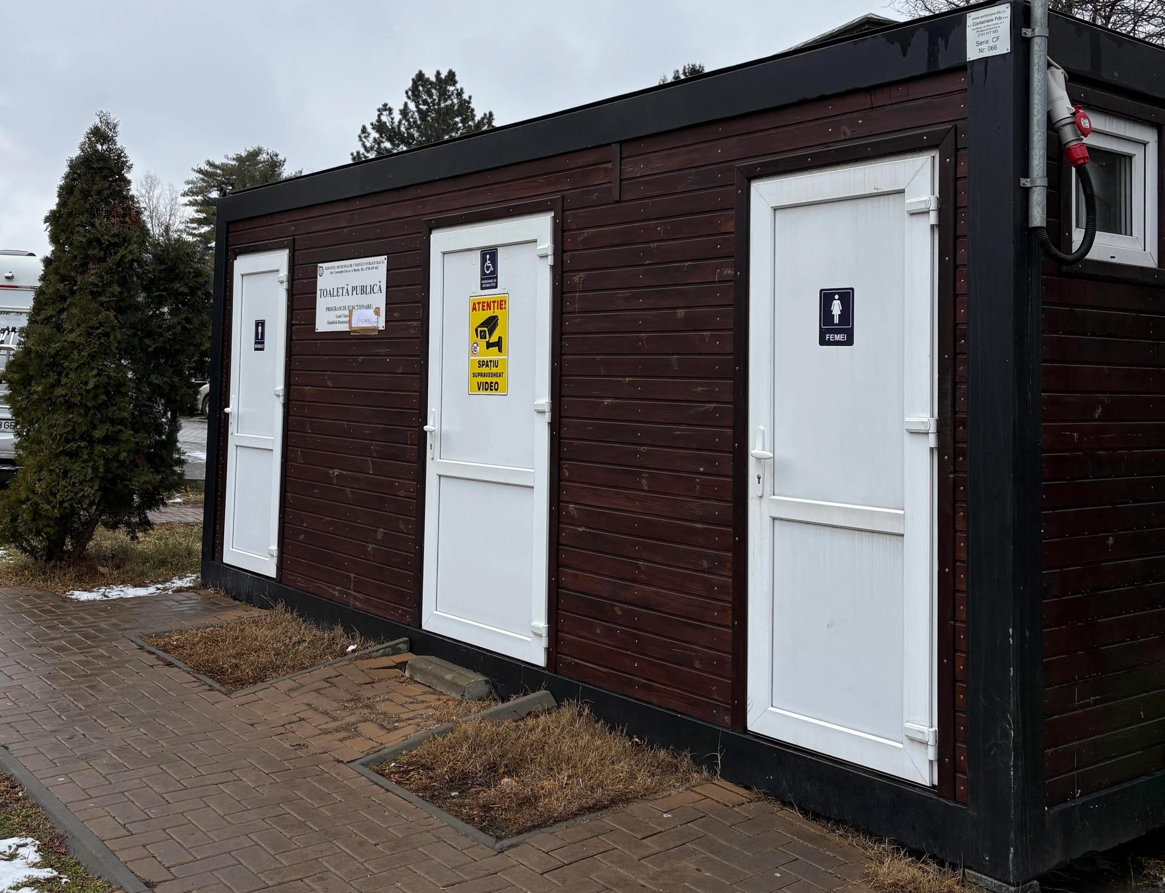 Toaleta Publica - Parcul Catedralei