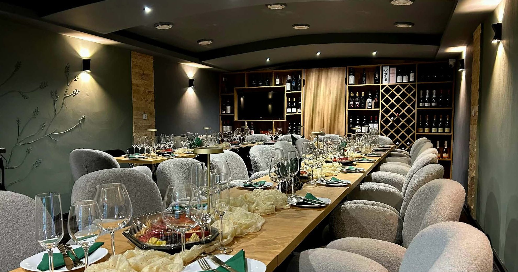 ASignature - Coffee & Wine Hub