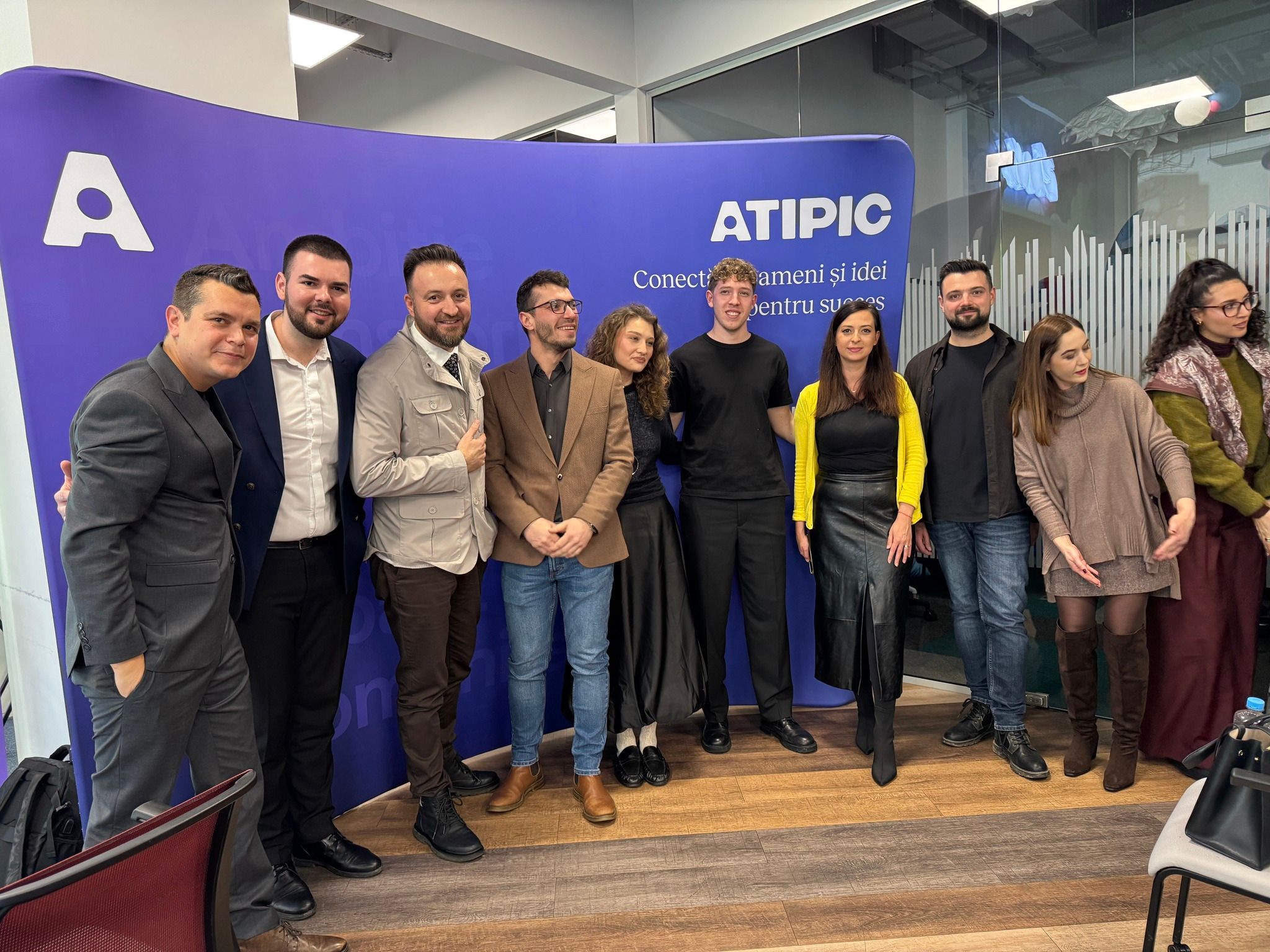 Atipic #1
