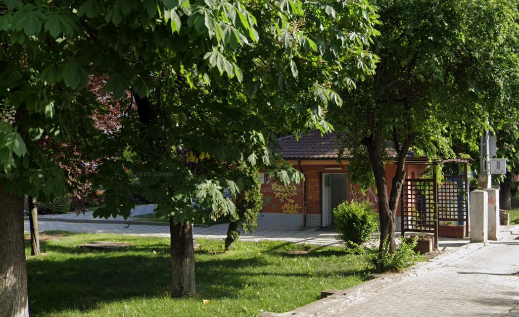 Toaleta Publica - Parcul Trandafirilor