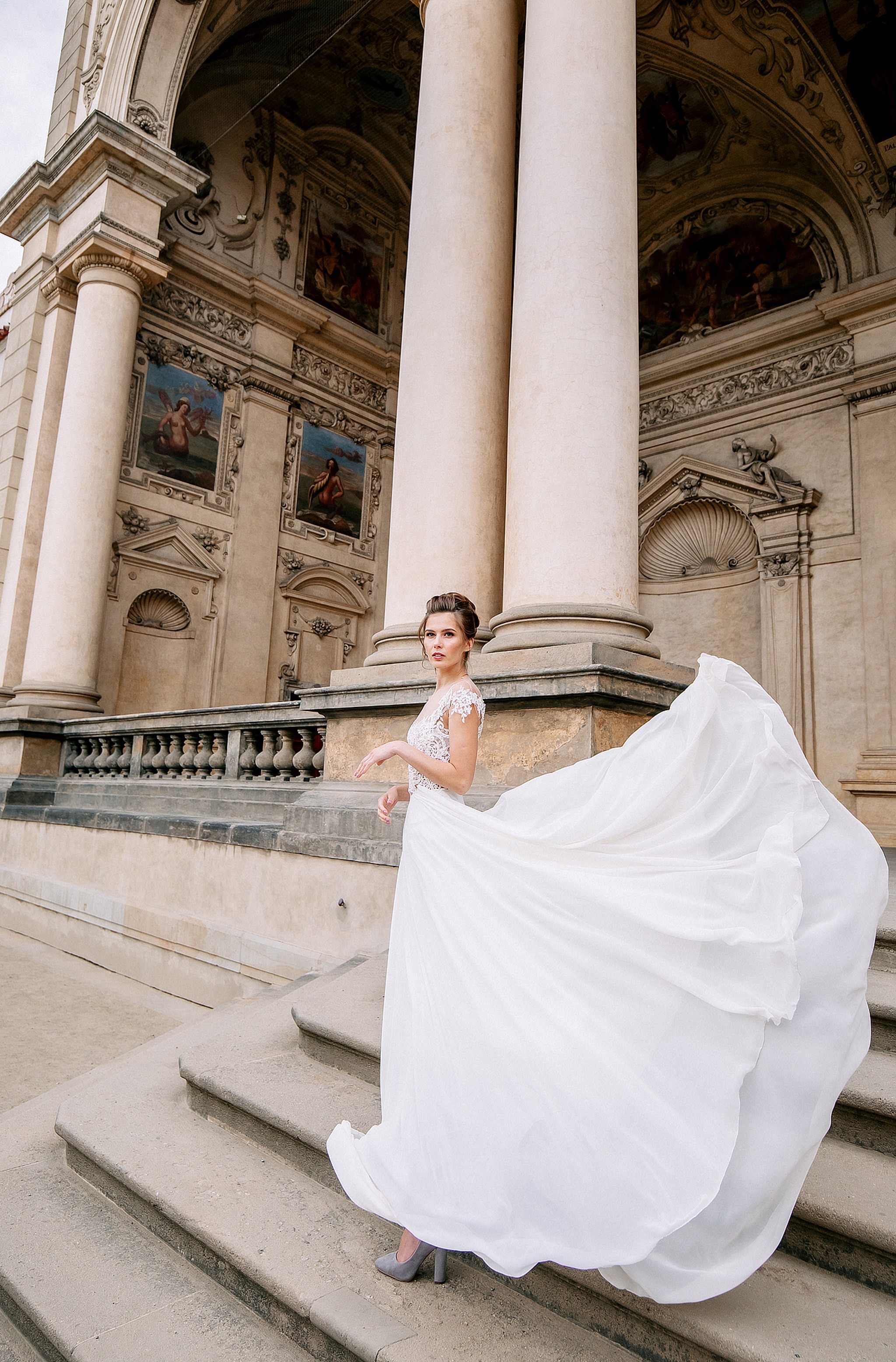 Rafaela Kalderon couture