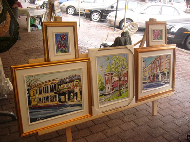 Paysages urbains de Saint-Hyacinthe exposés au Vieux marché du 1555 rue des Cascades