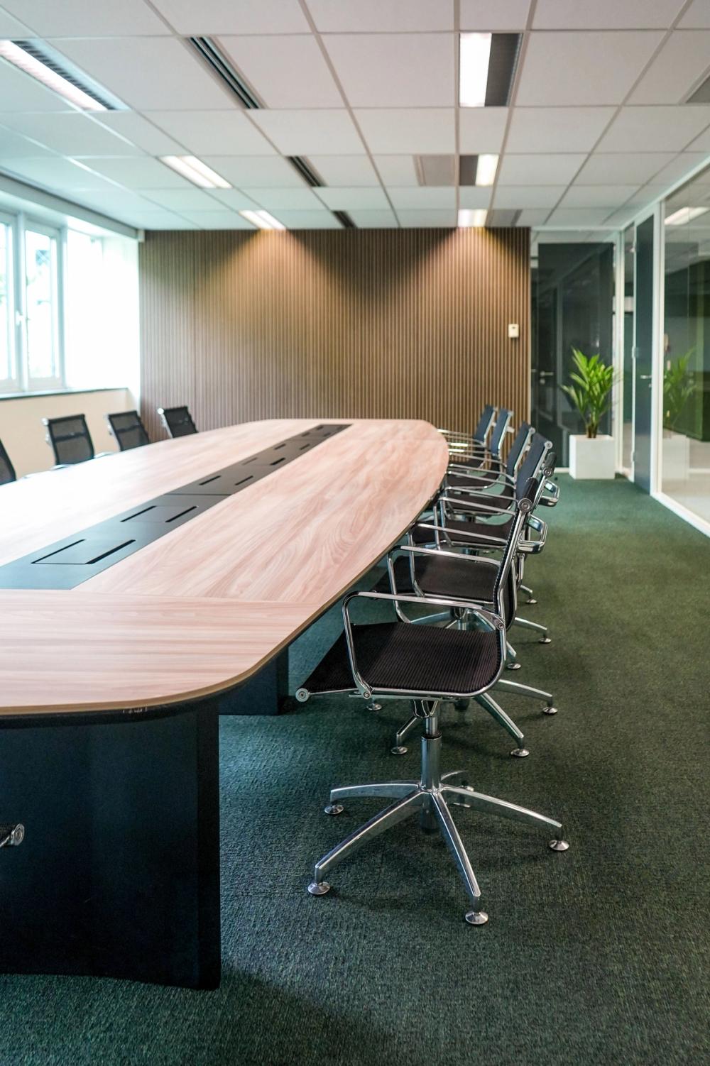 Y-Sales circular office interior in Watermael-Boitsfort, Brussels, gallery image 5 of 15
