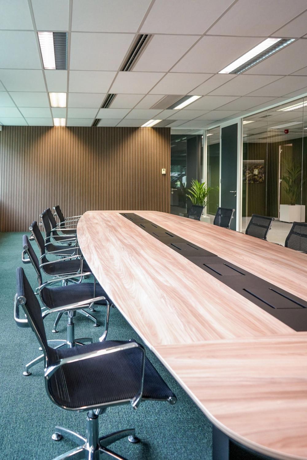Y-Sales circular office interior in Watermael-Boitsfort, Brussels, gallery image 4 of 15