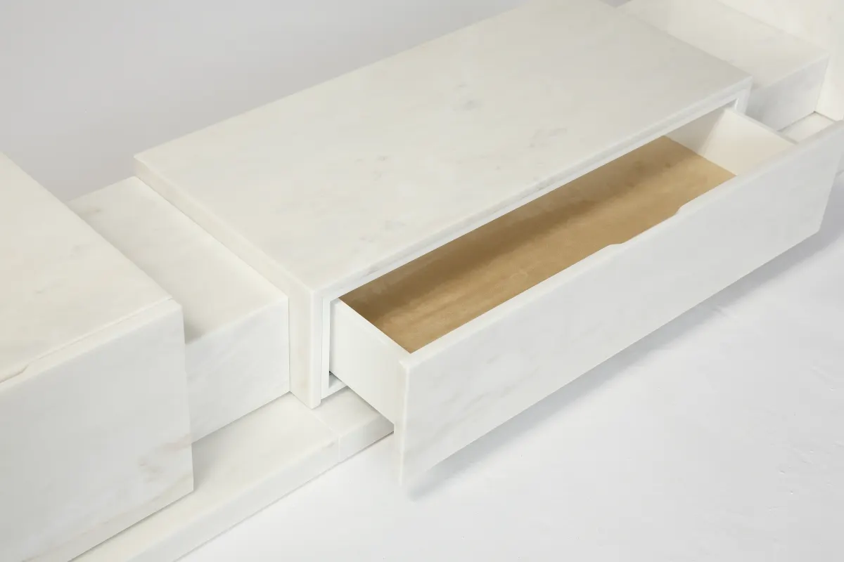 Podium, 11