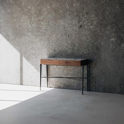 Bouvet Console