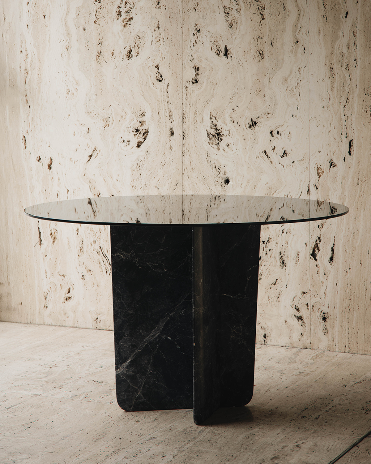 Quina Dining Table, 3