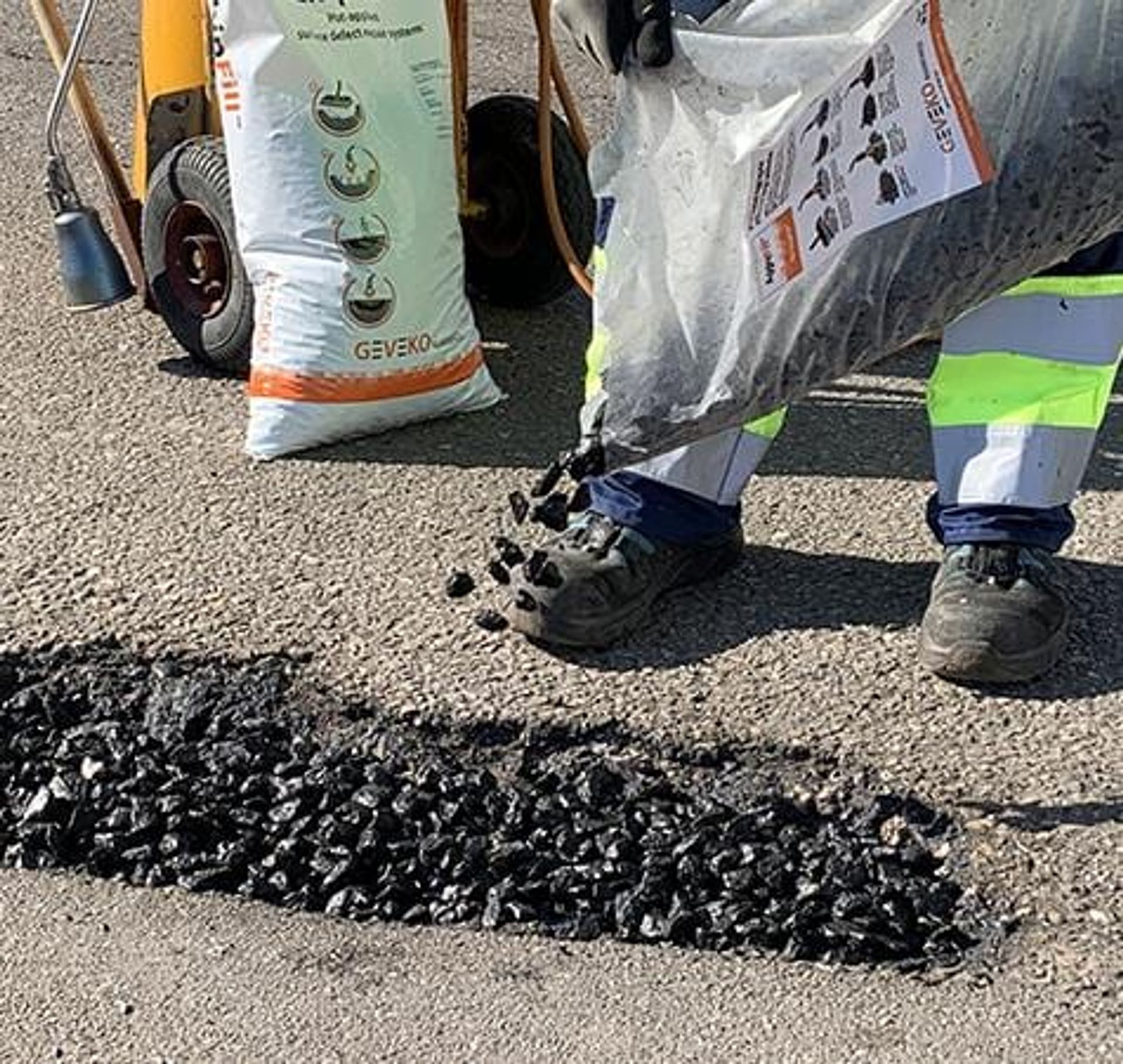 AggreFill pothole repair, photo 3 of 3