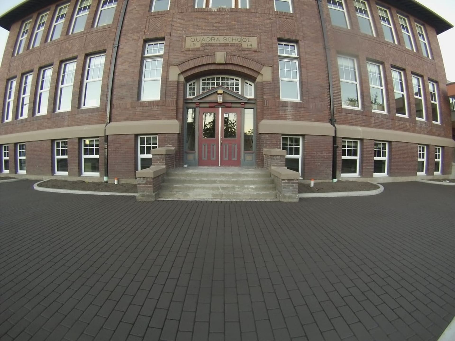 Decorative plaza paving, photo 6 of 63