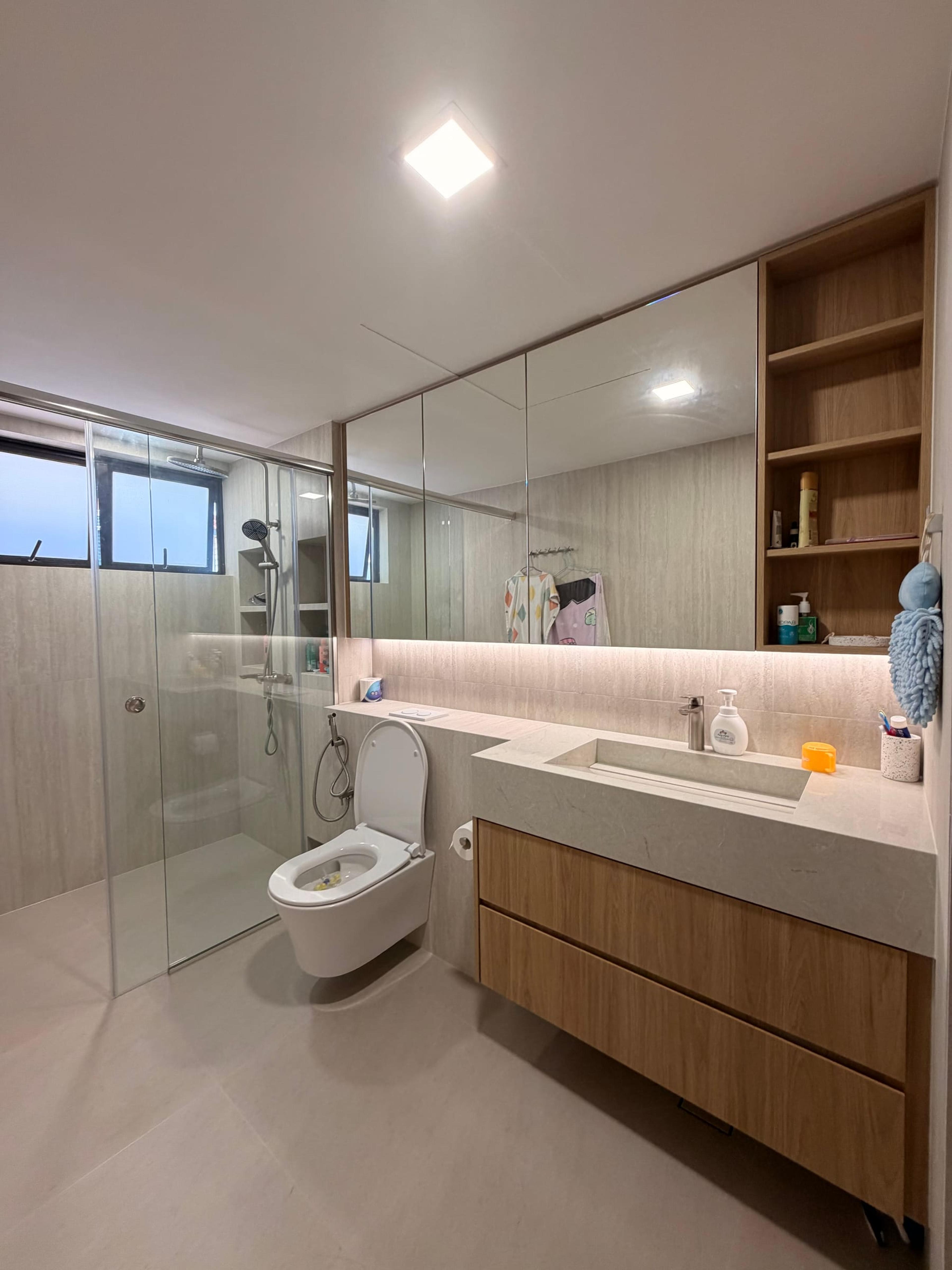 Master bathroom — Minaret Walk