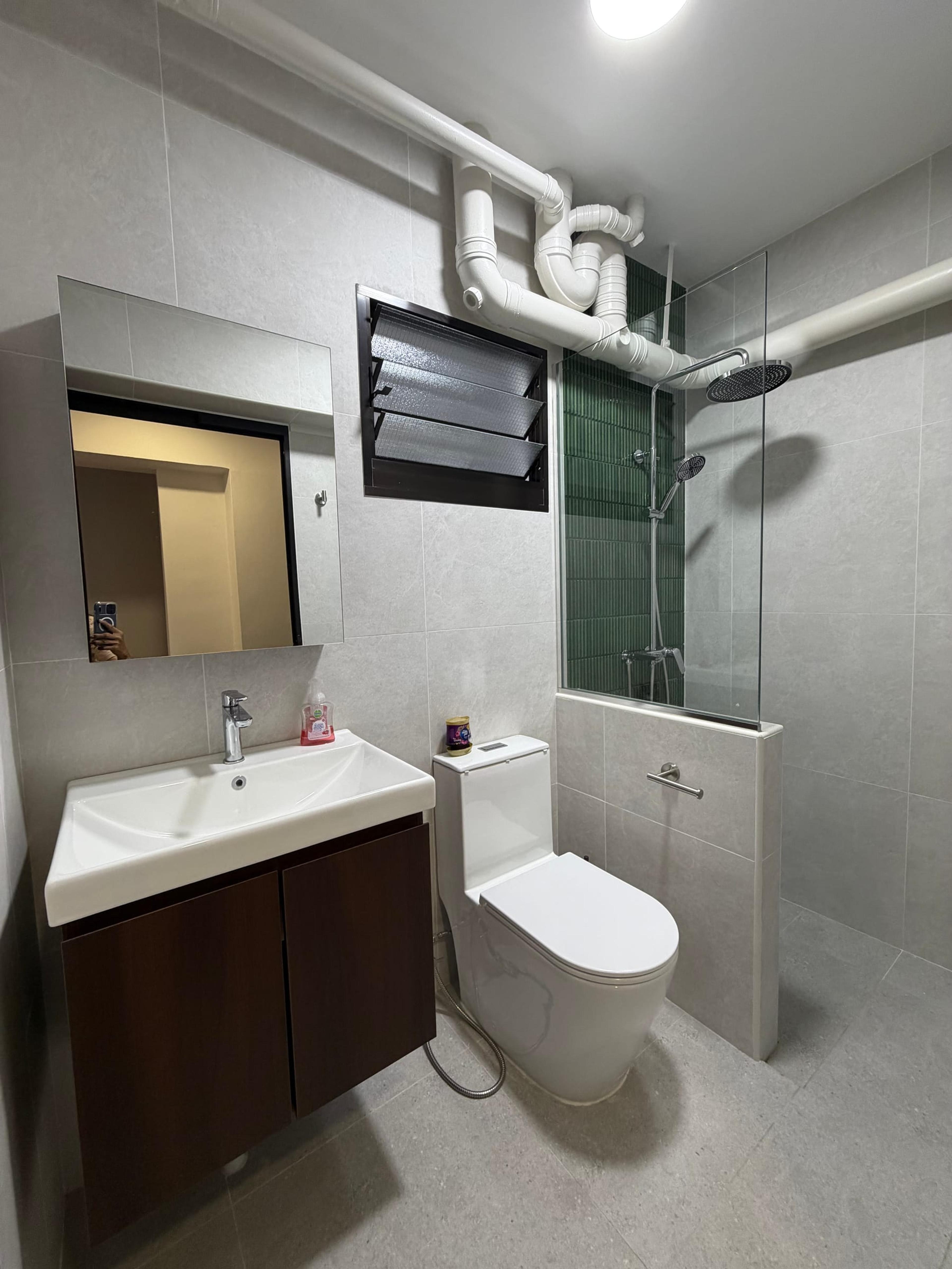 Bathroom — 682 Woodlands