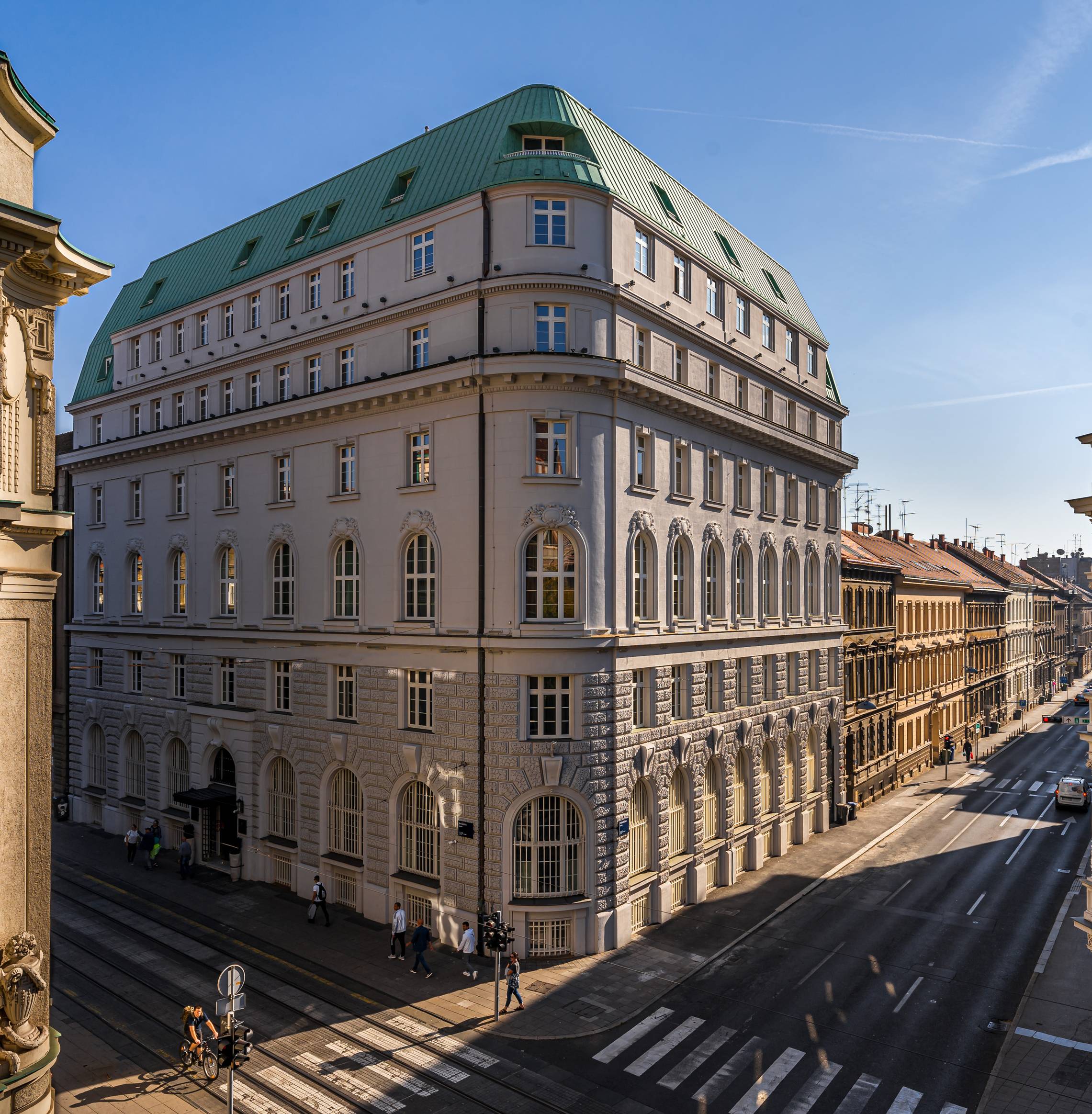 Hotel Capital