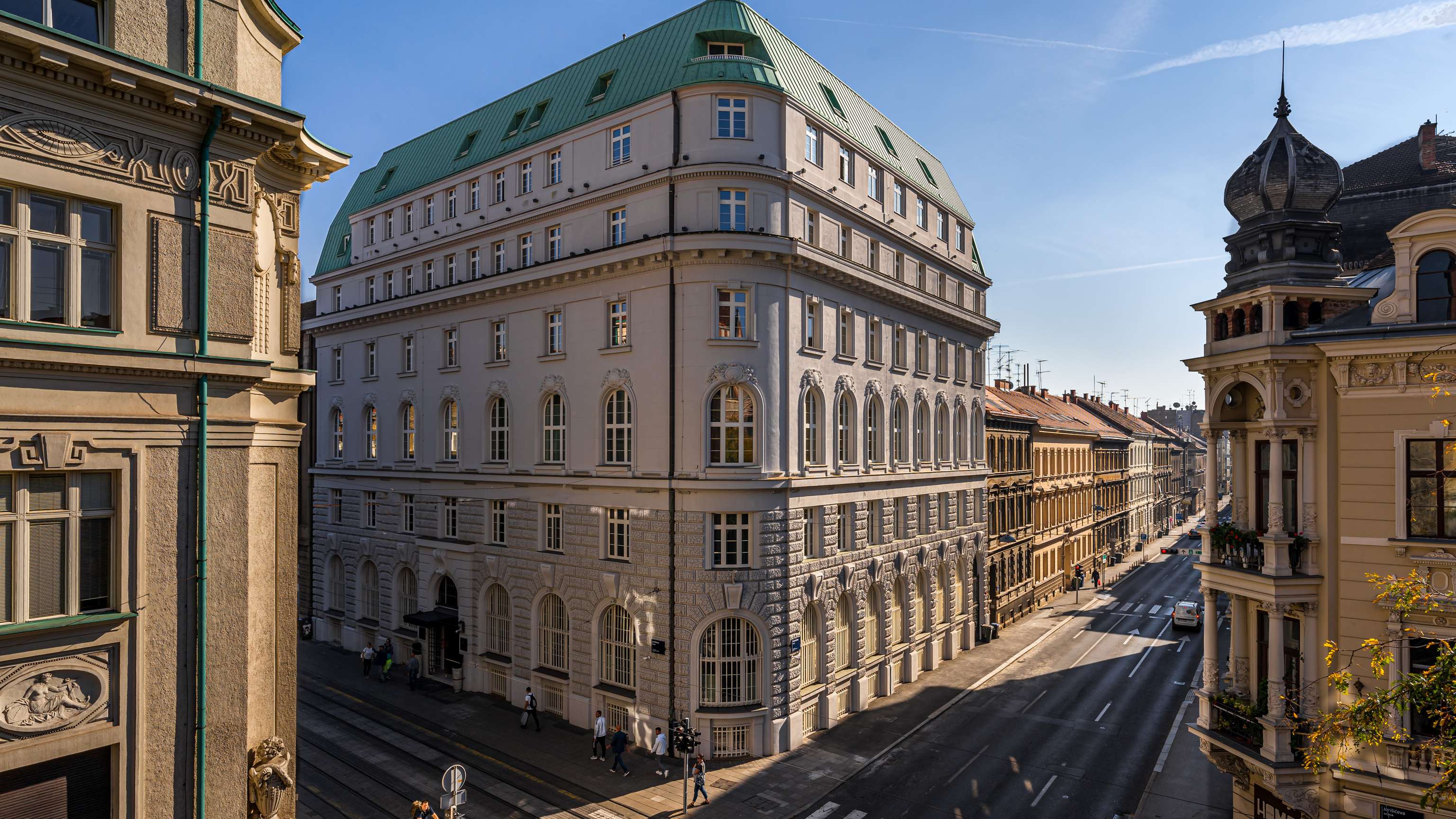 Hotel Capital