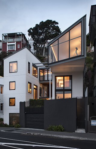 120 Oriental Parade House | Wellington