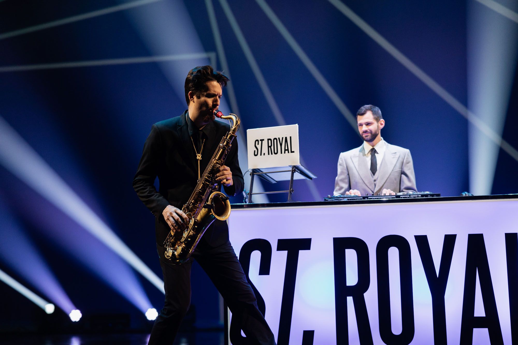 St. Royal Entertainment - Toronto wedding band