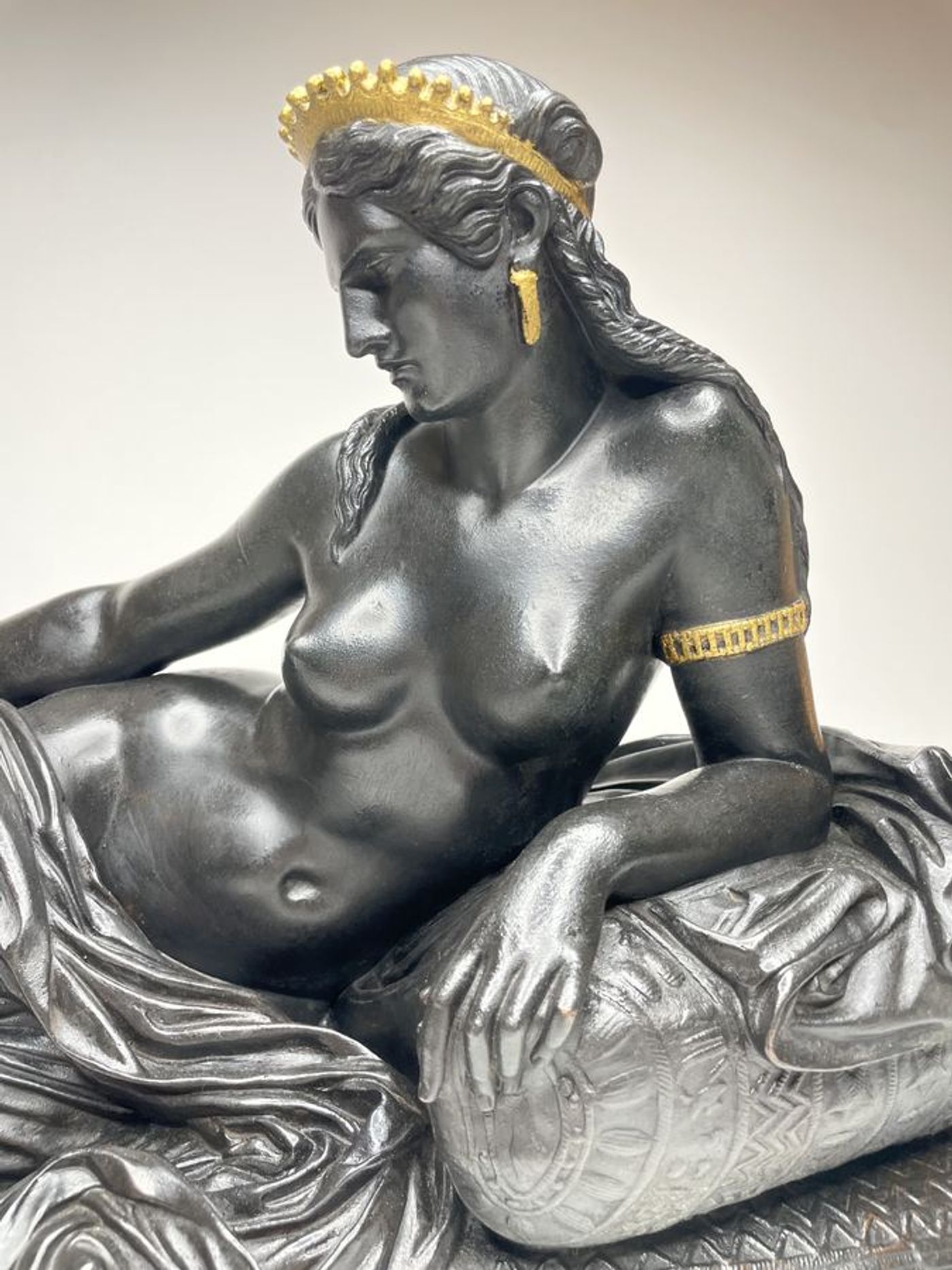 Cléopâtre Couchée