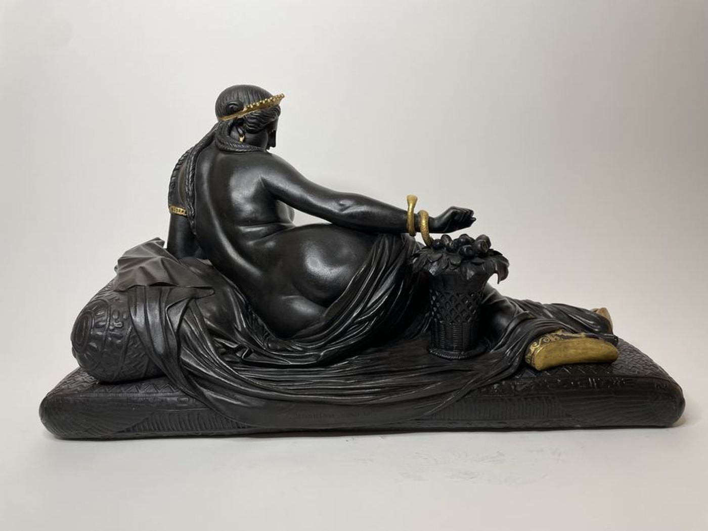 Cléopâtre Couchée
