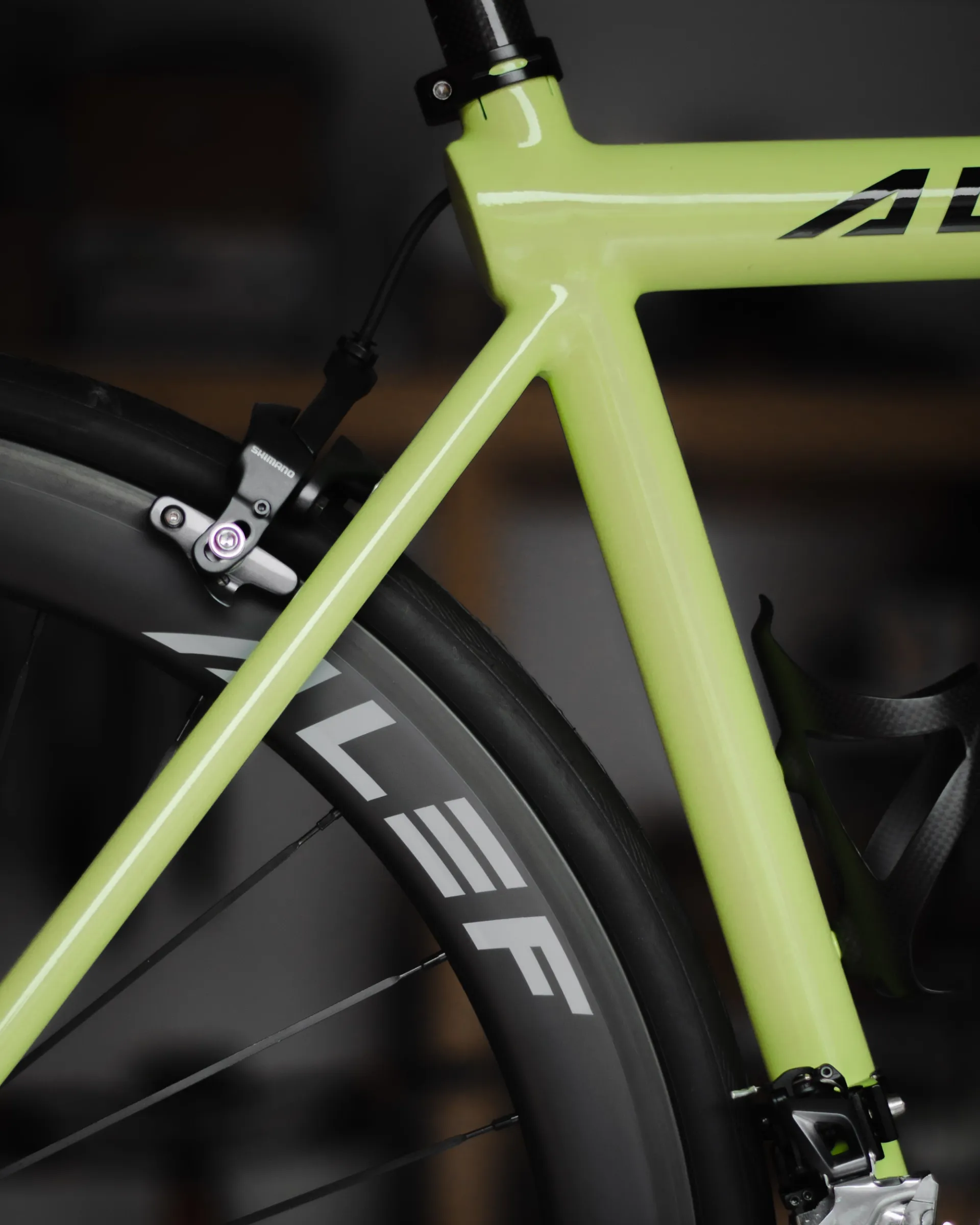 Race tandem wheel detail