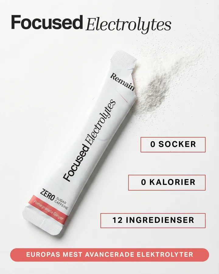 Hand som håller en Remain Focused Electrolytes-stick
