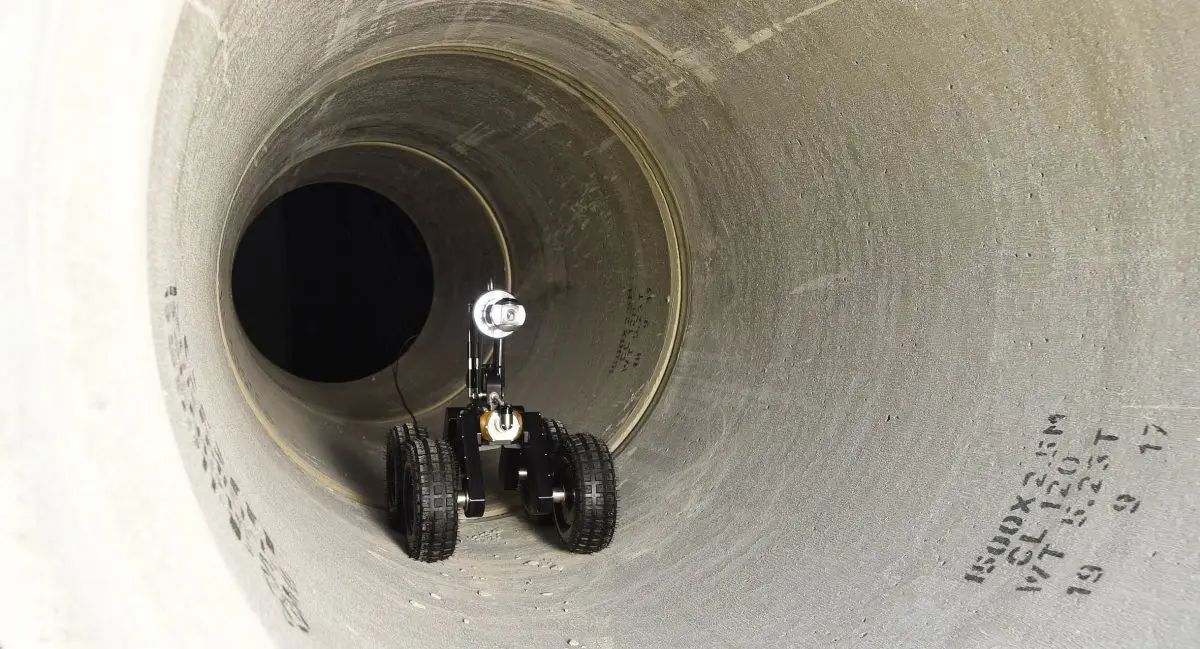 Remote operated CCTV inspection of storm sewer.