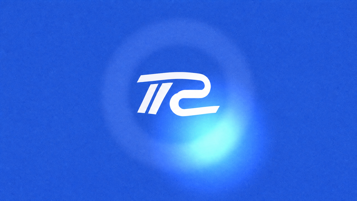 rTracer logo on a royal blue field with a bright blue glow beneath it