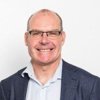 Stuart Lowe