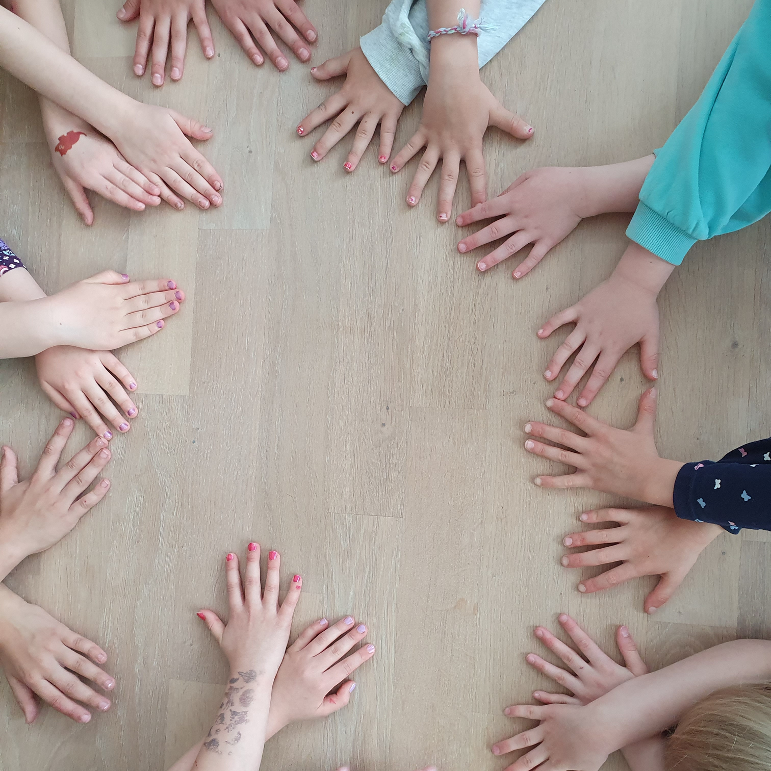 Kindertanz,Kimub,Thalwil,Bassersdorf,Kloten,Nuerensdorf,Baltenswil,Rueschlikon,Horgen,Oberrieden,Gattikon,Kinderstunde,Kindertanz,Rhythmik,Musik,Theater,Geschichten,Impressionen,Geschichten