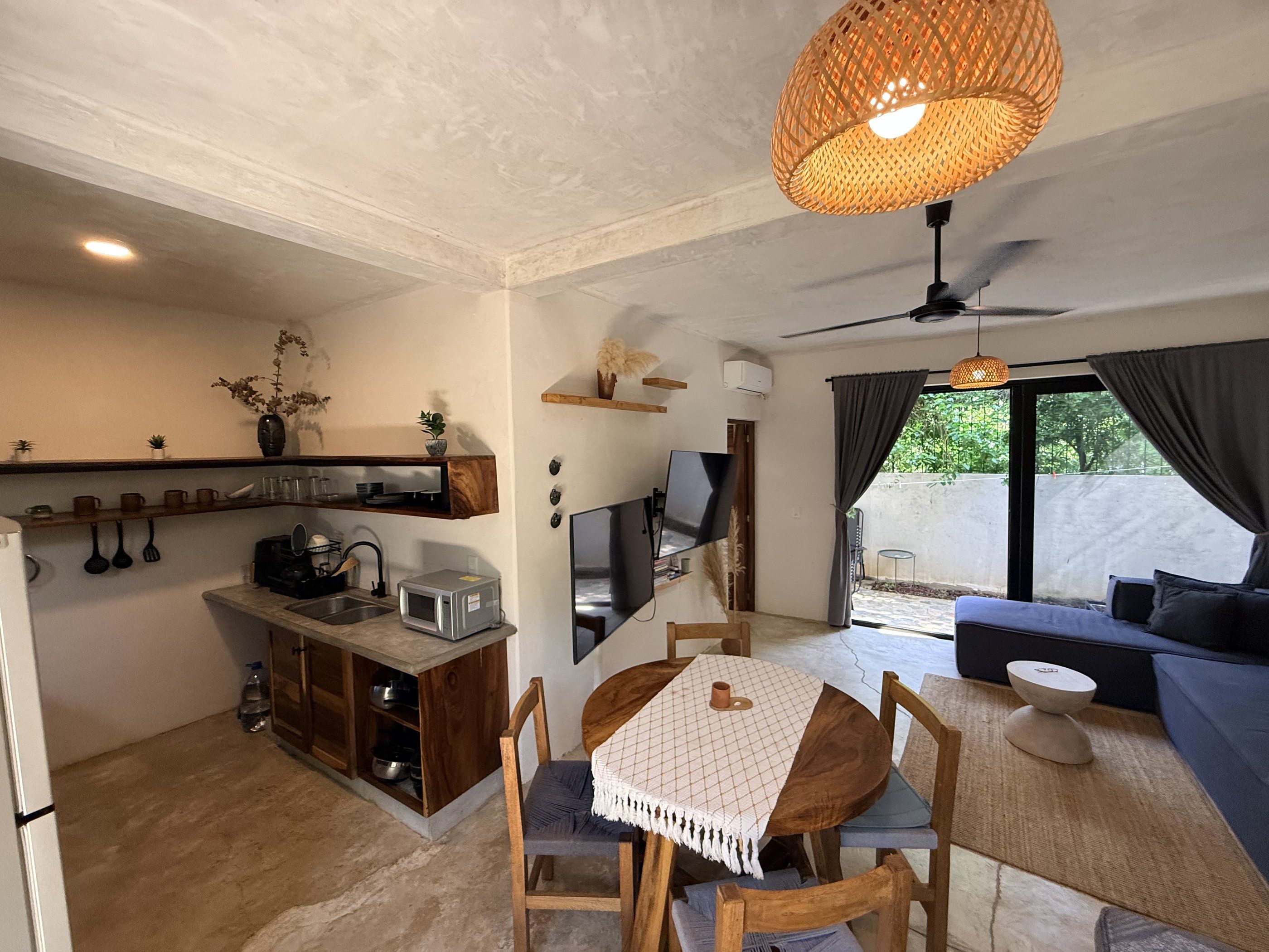 Séjour, coin repas et cuisine de l'appartement, La Barra