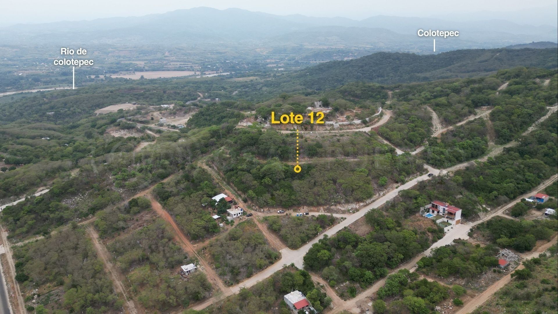 Vue aérienne du Lote 12 et des collines de Colotepec