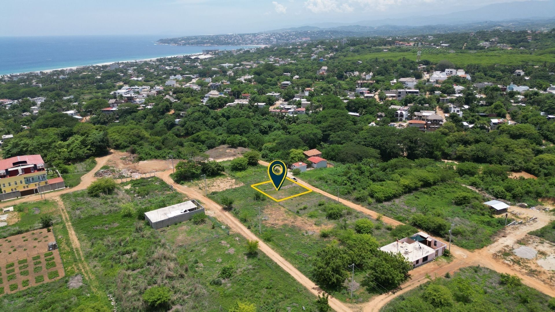 Vista aérea de los terrenos y sus calles de acceso, Guayavillera