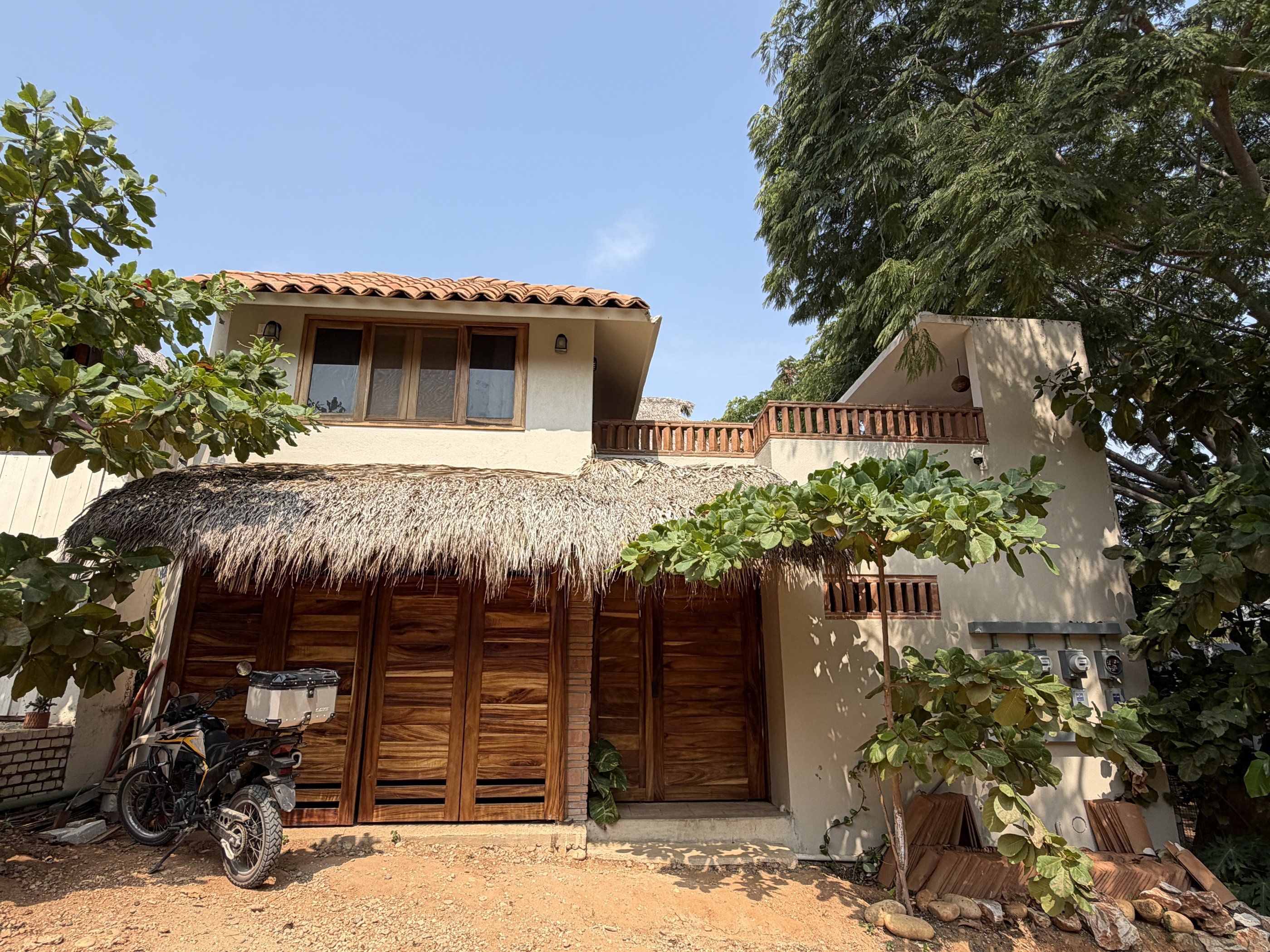 Façade sur rue de Casa Linda Vista, Linda Vista