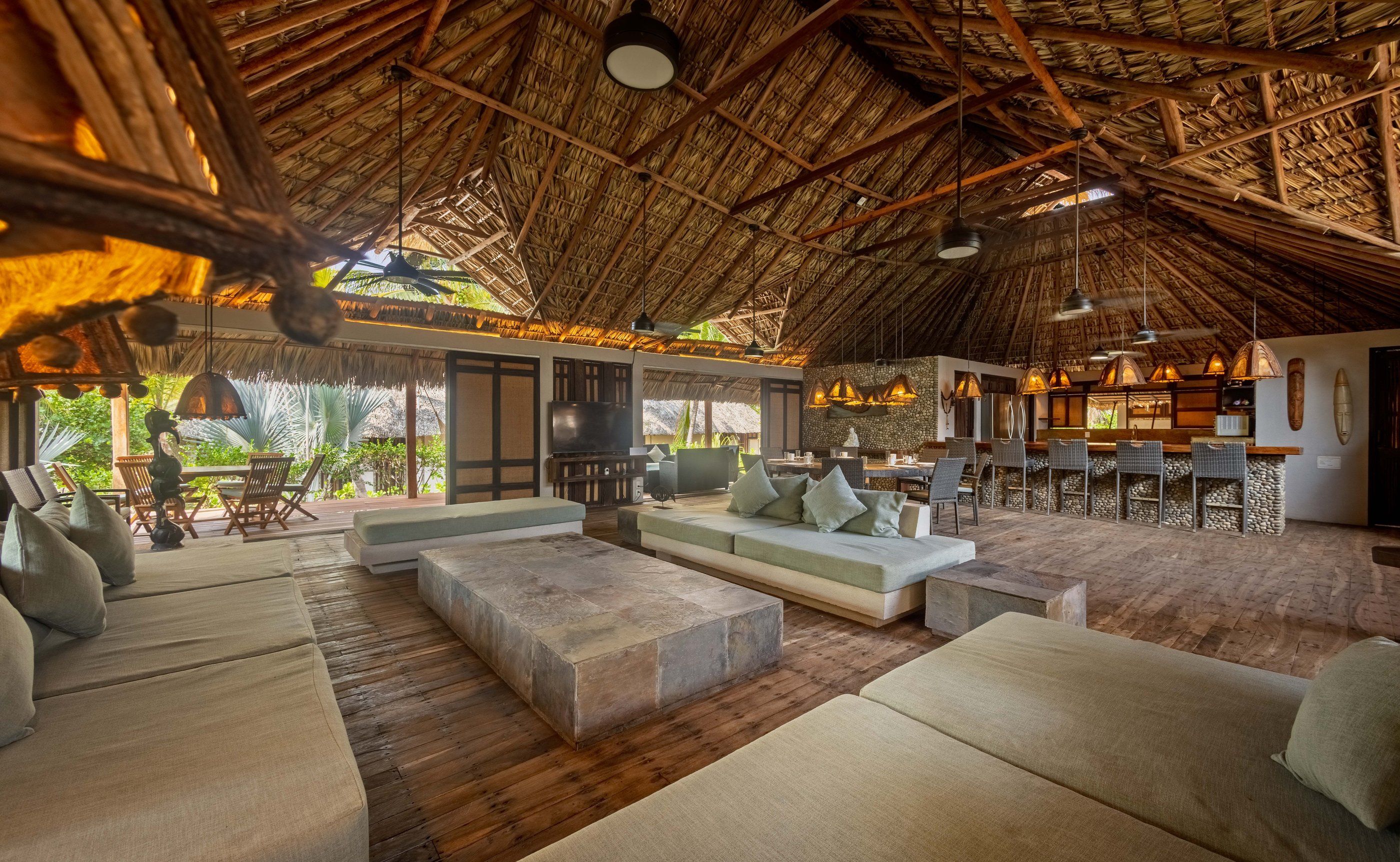 Open-air living area under the palapa, Casa 6 Elementos