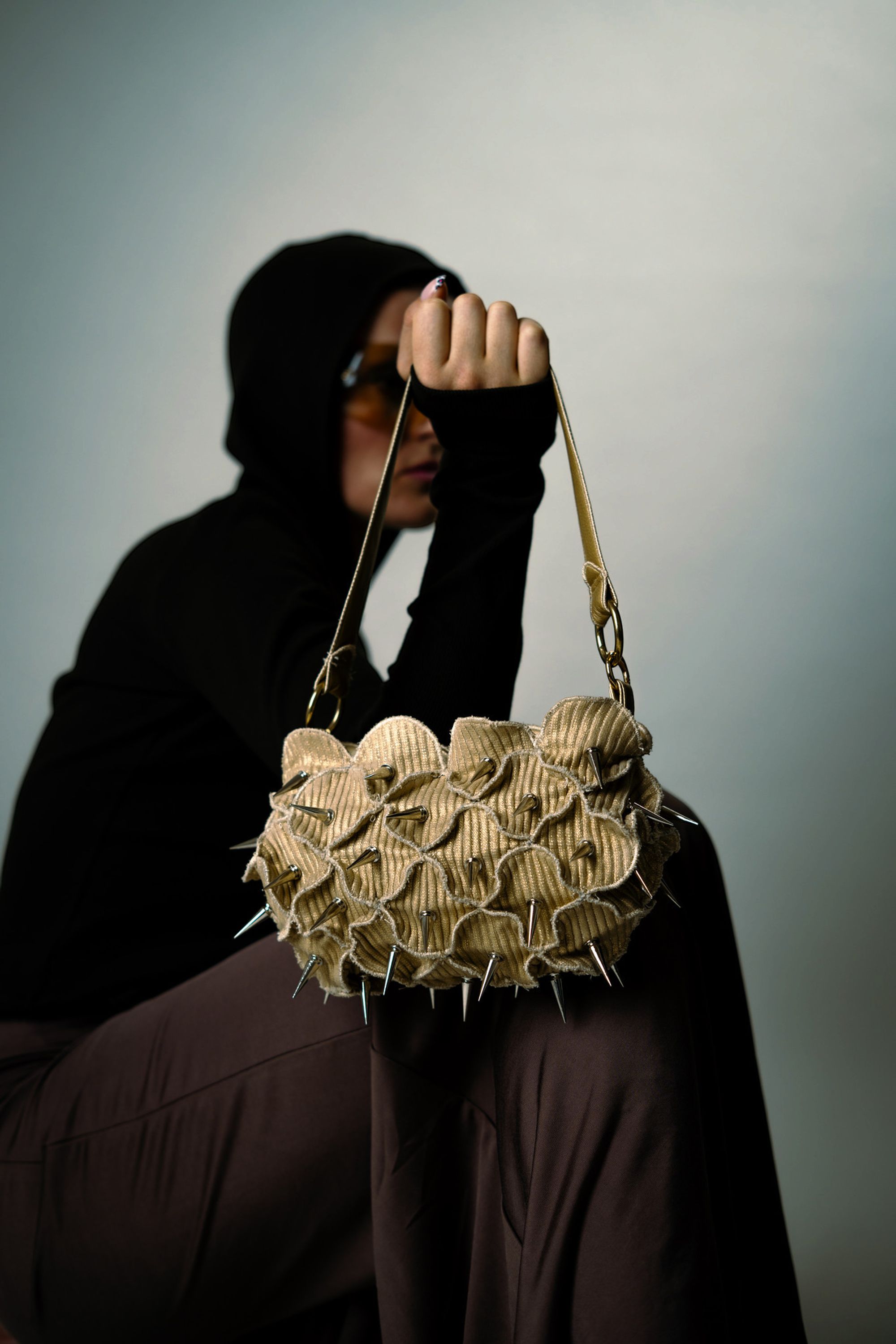 Bag 06 - gold spikes