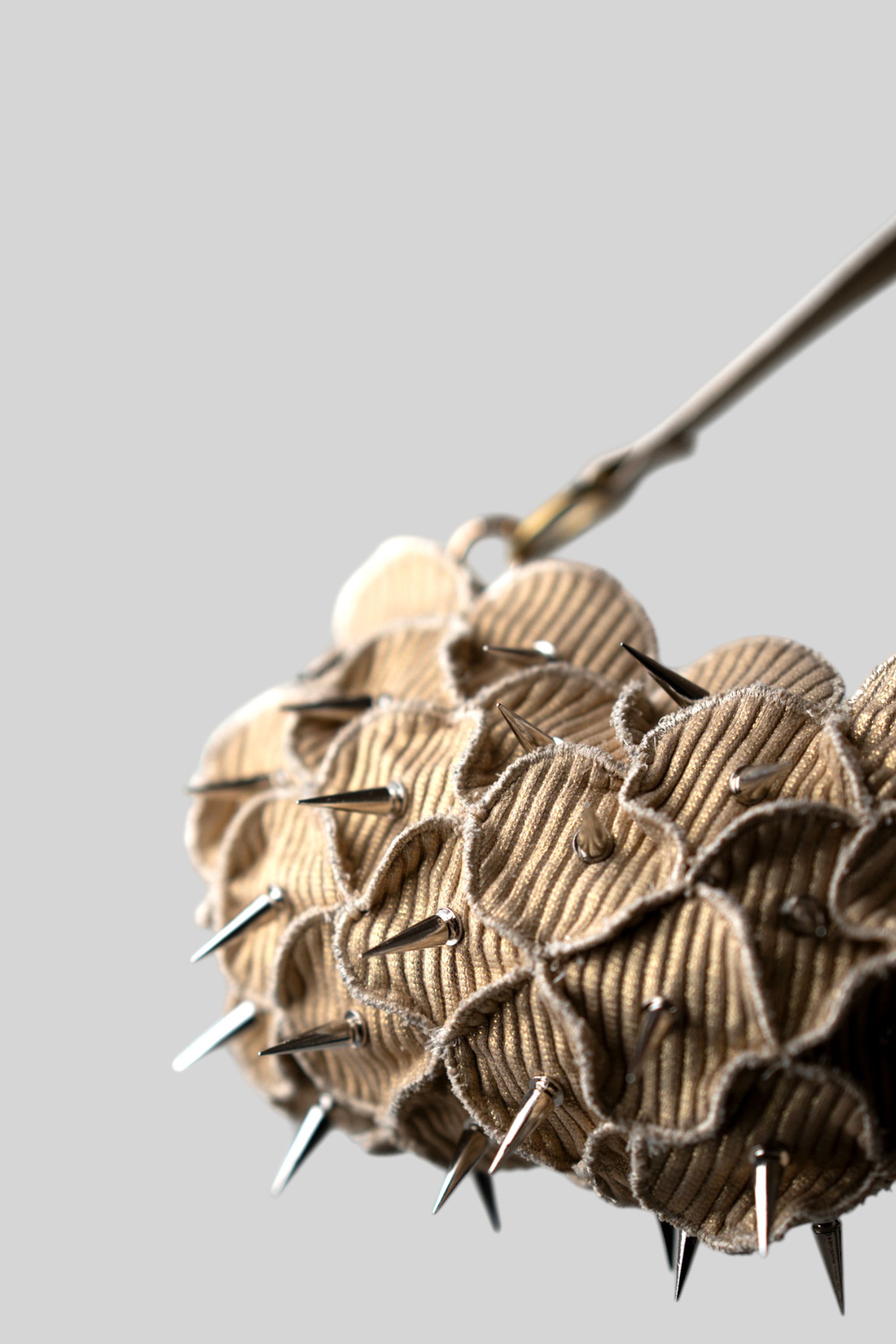 Bag 06 - gold spikes