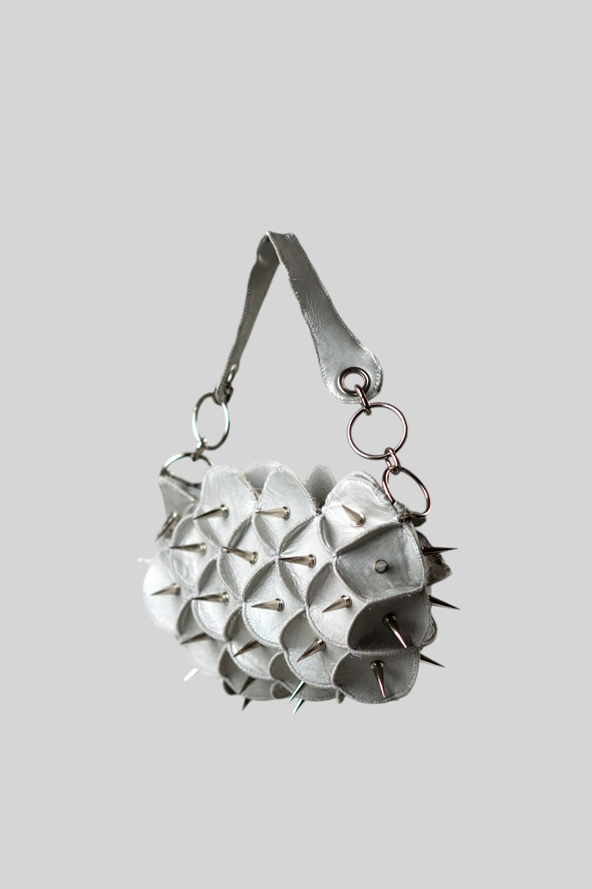 Bag 10 - silver spikes